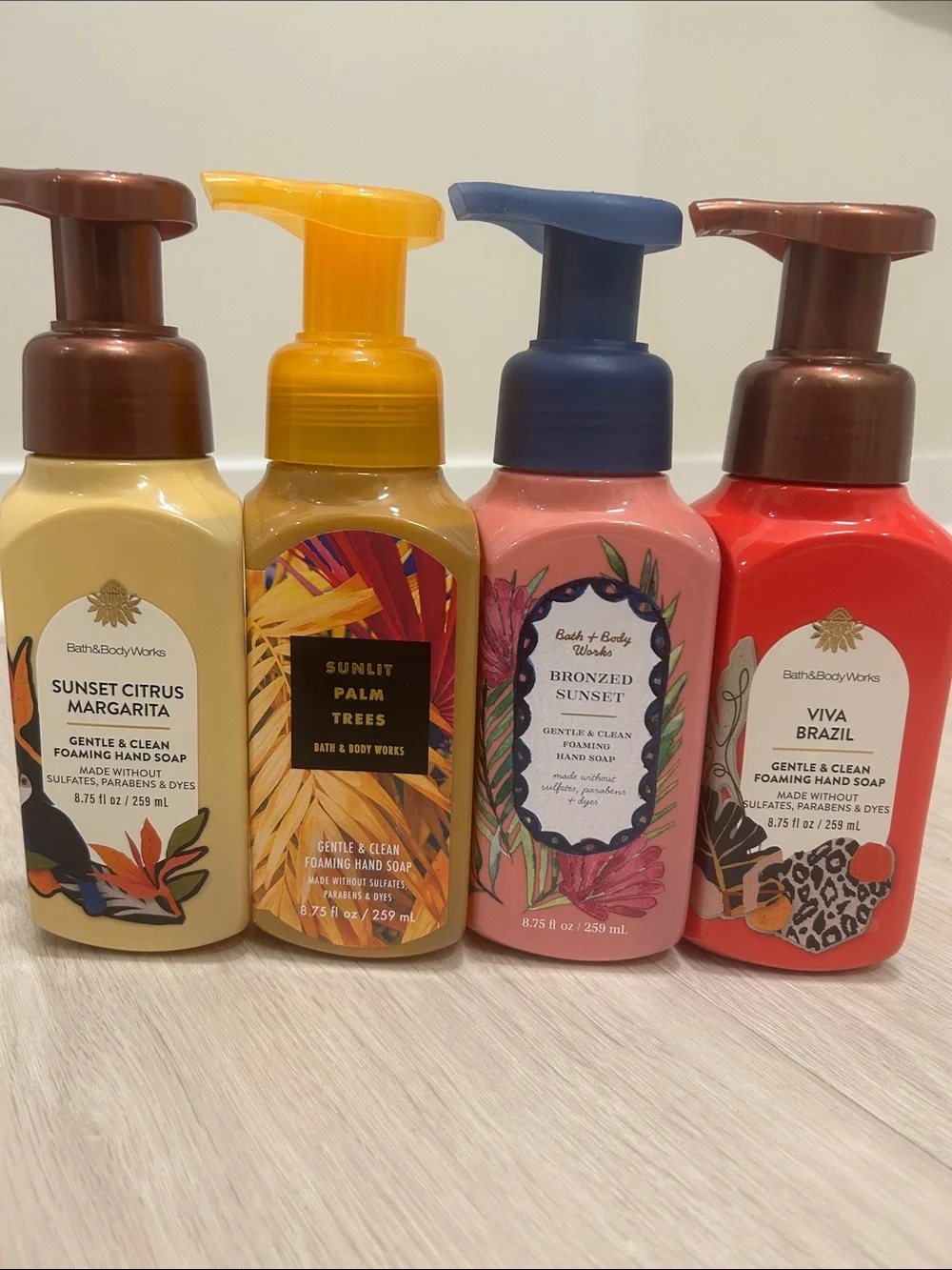 Bath & Body Works (NWT) Foaming Hand Soap Set of 4 #8—Various Scents